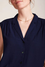 Afbeelding in Gallery-weergave laden, KING LOUIE July Blouse Tortoise