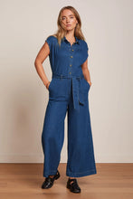 Afbeelding in Gallery-weergave laden, KING LOUIE Amy Jumpsuit Chambray