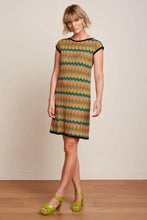 Afbeelding in Gallery-weergave laden, KING LOUIE Delfina Dress Penny Zigzag