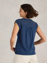 Afbeelding in Gallery-weergave laden, WHITE STUFF DINA NOTCH NECK TANK