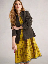 Afbeelding in Gallery-weergave laden, WHITE STUFF Carrie Cord Collared Jacket