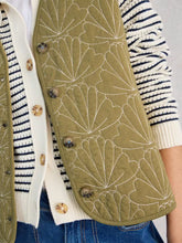 Afbeelding in Gallery-weergave laden, WHITE STUFF Ayra Quilted Gilet