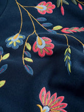 Afbeelding in Gallery-weergave laden, WHITE STUFF FLORAL EMBROIDERED SWEAT
