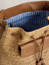 Afbeelding in Gallery-weergave laden, WHITE STUFF Isabel Button Backpack