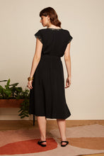 Afbeelding in Gallery-weergave laden, KING LOUIE Betty Dress Aurelie Embroidery