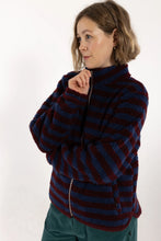 Afbeelding in Gallery-weergave laden, DANEFAE Danedada Fuzzy Wool Stripe Fleece Zip-Up Donker Wijnrood/Porcelaine