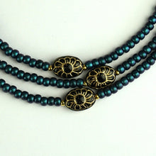 Afbeelding in Gallery-weergave laden, URBAN HIPPIES Choker Metallic Midnight
