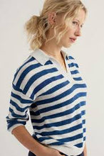 Afbeelding in Gallery-weergave laden, SEASALT Gwynver Lightweight V-Neck Collared Jumper