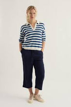 Afbeelding in Gallery-weergave laden, SEASALT Gwynver Lightweight V-Neck Collared Jumper