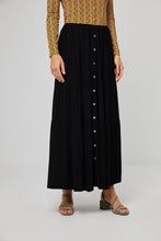 Afbeelding in Gallery-weergave laden, Surkana Buttoned long skirt Black
