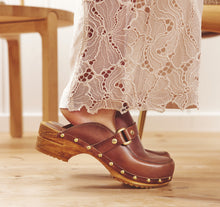 Afbeelding in Gallery-weergave laden, Sanita klompen Lillen bruin