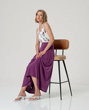 Afbeelding in Gallery-weergave laden, SURKANA Maxi Skirt Purple
