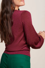 Afbeelding in Gallery-weergave laden, KING LOUIE  V Neck Bellsleeve Spiro
