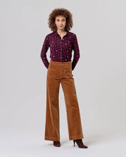 Afbeelding in Gallery-weergave laden, SURKANA Wide Pants with Patch Pockets – toffee
