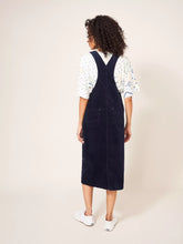 Afbeelding in Gallery-weergave laden, WHITE STUFF Emmie Organic Cord Midi Pinafore
