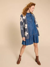 Afbeelding in Gallery-weergave laden, WHITE STUFF MAISIE DENIM DRESS
