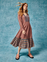 Afbeelding in Gallery-weergave laden, WHITE STUFF Abigail Embroidered Dress
