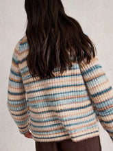 Afbeelding in Gallery-weergave laden, white stuff SUZANNA CREW CARDI
