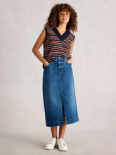 Afbeelding in Gallery-weergave laden, WHITE STUFF Tia Denim Midi Skirt
