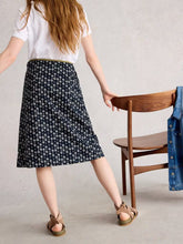 Afbeelding in Gallery-weergave laden, WHITE STUFF Nell Knee Length Reversible Skirt
