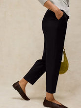 Afbeelding in Gallery-weergave laden, WHITE STUFF ILLY CROP STRAIGHT TROUSER
