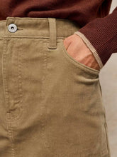 Afbeelding in Gallery-weergave laden, WHITE STUFF TIA CORD SKIRT
