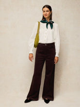 Afbeelding in Gallery-weergave laden, WHITE STUFF TIA VELVET WIDE LEG TROUSER
