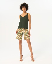 Afbeelding in Gallery-weergave laden, SURKANA Plain crepe tank top Khaki
