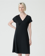 Afbeelding in Gallery-weergave laden, SURKANA Basic plain stretch dress Black

