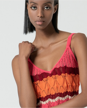 Afbeelding in Gallery-weergave laden, SURKANA Crochet straps top Fuchsia
