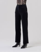 Afbeelding in Gallery-weergave laden, SURKANA Straight knit trousers in modal Black
