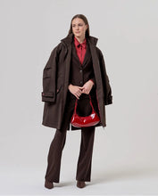 Afbeelding in Gallery-weergave laden, SURKANA Knit blazer with peak lapel Chocolate
