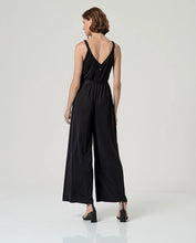 Afbeelding in Gallery-weergave laden, SURKANA Strap jumpsuit in zwart
