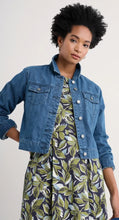 Afbeelding in Gallery-weergave laden, Seasalt Leven Well Jacket - Mid Wash Rain Slub
