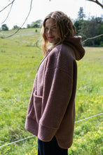 Afbeelding in Gallery-weergave laden, DANEFAE Danewillow Fleece Jacket Rose Beige

