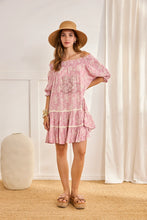 Afbeelding in Gallery-weergave laden, NUD Short Floral Dress with Bardot Neckline - Pink
