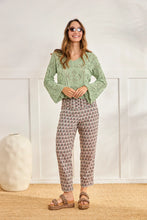 Afbeelding in Gallery-weergave laden, NUD RELIEF KNIT JERSEY - GREEN
