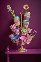 Afbeelding in Gallery-weergave laden, RICE Middelgroot Melamine Beker - Groen - Winter Rosebuds Print
