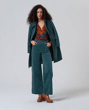 Afbeelding in Gallery-weergave laden, Surkana Flared Pants With Patch Pocked -Steel Blue
