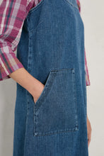 Afbeelding in Gallery-weergave laden, SEASALT Calican Denim Pinafore Dress
