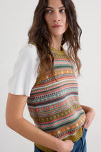 Afbeelding in Gallery-weergave laden, SEASALT Cove Cottage Fair Isle Knitted Vest
