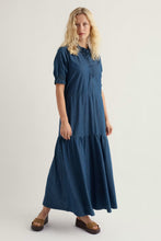 Afbeelding in Gallery-weergave laden, SEASALT Feather Star Tiered Dress
