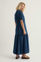 Afbeelding in Gallery-weergave laden, SEASALT Feather Star Tiered Dress
