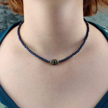 Afbeelding in Gallery-weergave laden, URBAN HIPPIES Choker Metallic Midnight
