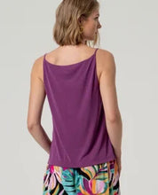 Afbeelding in Gallery-weergave laden, SURKANA V-Neck Strap Top Purple
