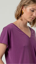Afbeelding in Gallery-weergave laden, SURKANA Shirt V-neck Purple
