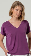 Afbeelding in Gallery-weergave laden, SURKANA Shirt V-neck Purple
