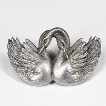 Afbeelding in Gallery-weergave laden, URBAN HIPPIES Swan Vest clip silver
