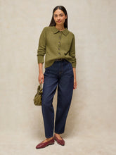 Afbeelding in Gallery-weergave laden, White Stuff Women's Shepard Collar Cardi In Mid Chartreuse
