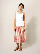 Afbeelding in Gallery-weergave laden, WHITE STUFF SEA BREEZE VEST WHITE
